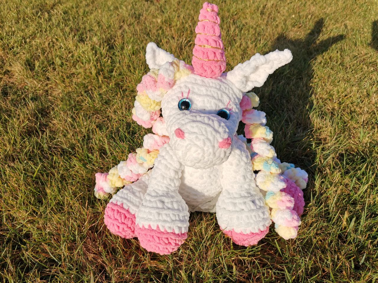 Unicorn amigurumi toy preview